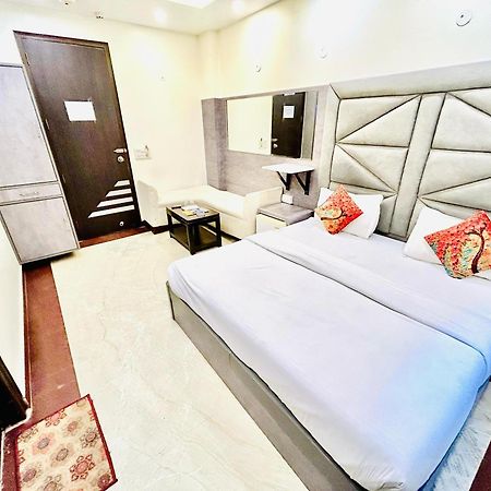 Hotel Amrit Villa دلهي المظهر الخارجي الصورة